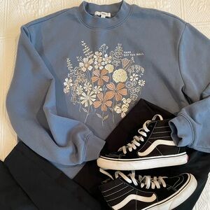 VANS Embroidered Flower Bouquet Crew Neck Sweatshirt Dusty Blue Grandma Vibes XS